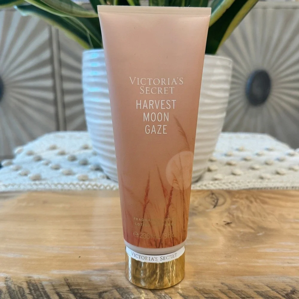Victorias Secret Harvest Moon Gaze Fragrance Lotion 8oz Lavender Sequoia NEW